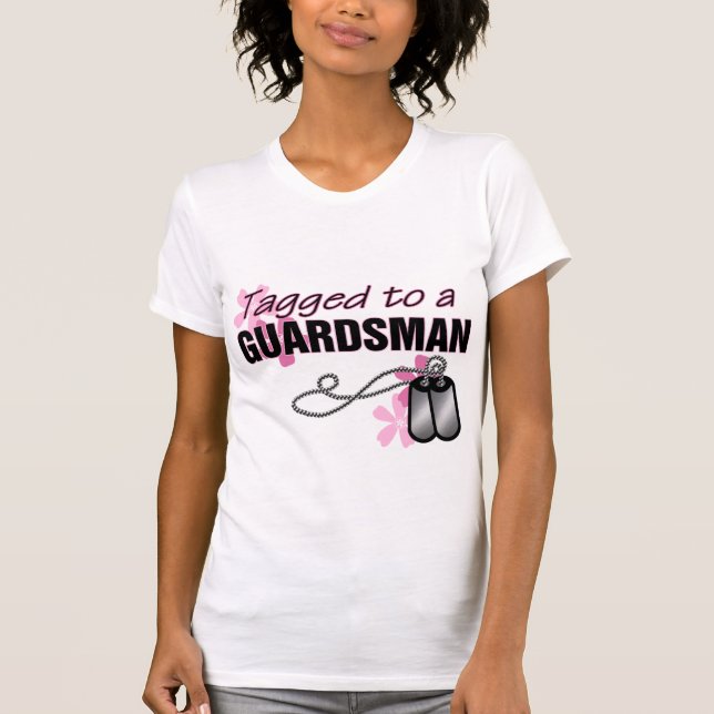 Camiseta Etiquetado a uma guarda (Frente)