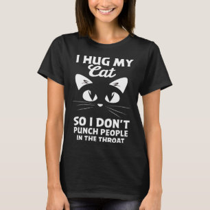 Camiseta Eu Abraço Meus Gatos Para Não Dar Socos Nas Pessoa