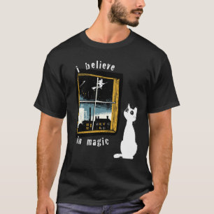 Camiseta Eu Acredito Em Magia Gato Branco Bruxa Vintage Lin