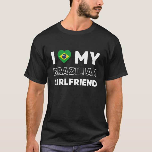 Camiseta Eu adoro a minha Namorada de Namorada brasileira (Frente)