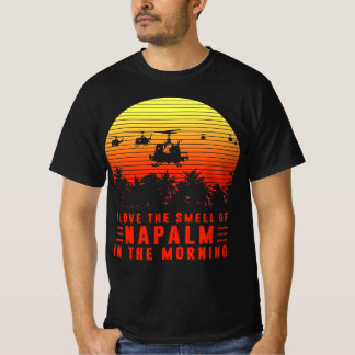 Camiseta Eu adoro o cheiro de Napalm pela manhã