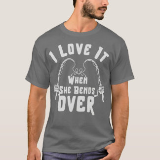CAMISETA EU ADORO QUANDO ELA SE VOLTA SOBRE O PRESENTE DE P