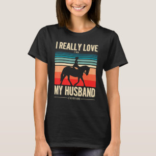 Camiseta Eu Adoro Quando Meu Marido Me Deixa Andar De Caval