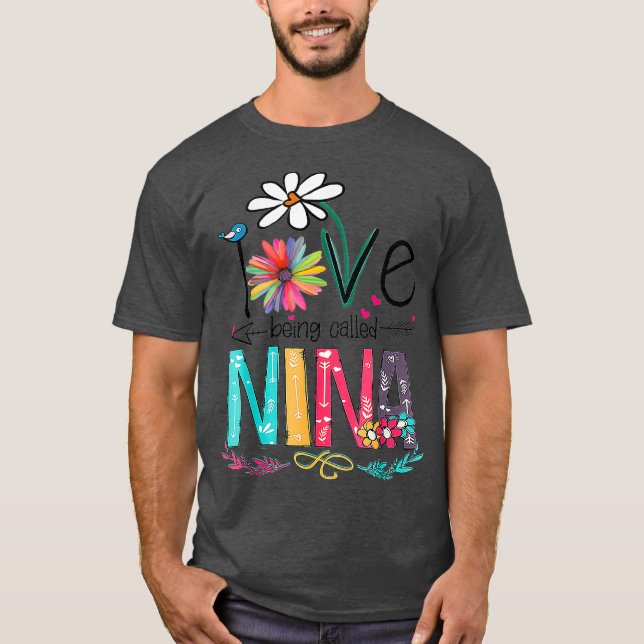 Camiseta Eu Adoro Ser Chamada Nina Avó Mimi Nana Gigi (Frente)