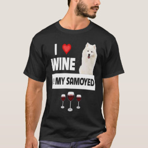 Camiseta Eu adoro vinho e as minhas patas amedrontadas, mãe