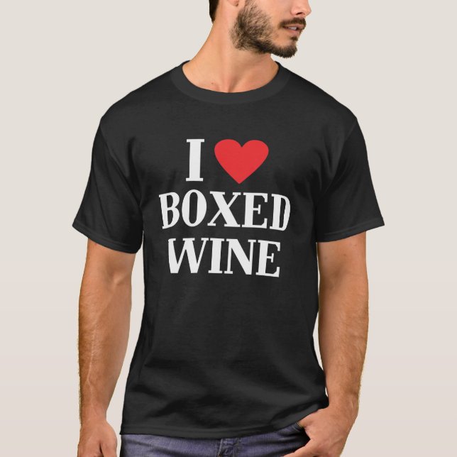 Camiseta Eu Adoro Vinho Embalado Vinho Barato 3 (Frente)