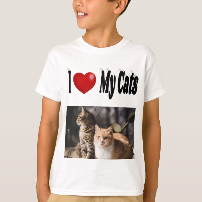 Camiseta Eu Amo A Foto Dos Meus Gatos (Frente)