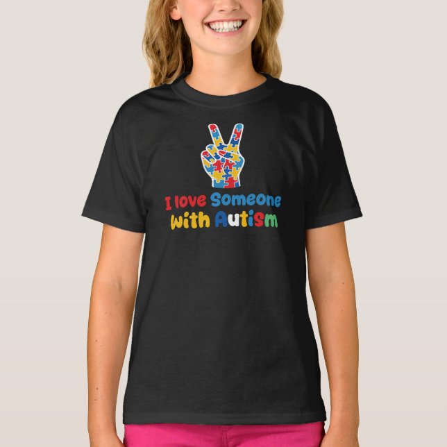 Camiseta Eu amo alguém com autismo (Frente)