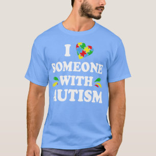 Camiseta Eu Amo Alguém com Autismo