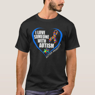 Camiseta Eu Amo Alguém Com Consciência Autismo