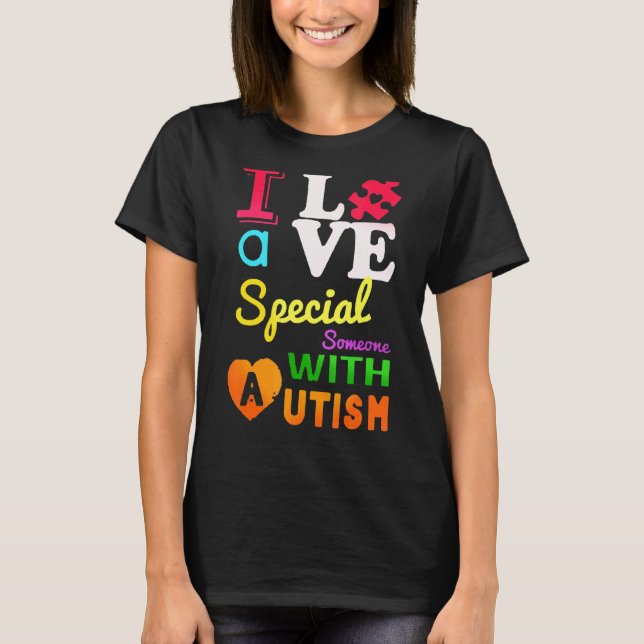 Camiseta Eu Amo Alguém Especial Com Quebra-Cabeça Autismo C (Frente)