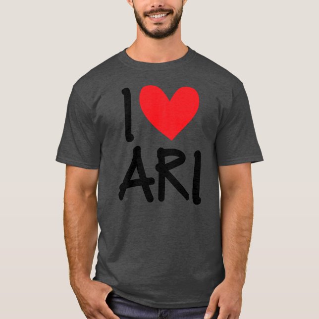 Camiseta Eu Amo Ari Name Personalizado Men Cara Amigo BFF (Frente)
