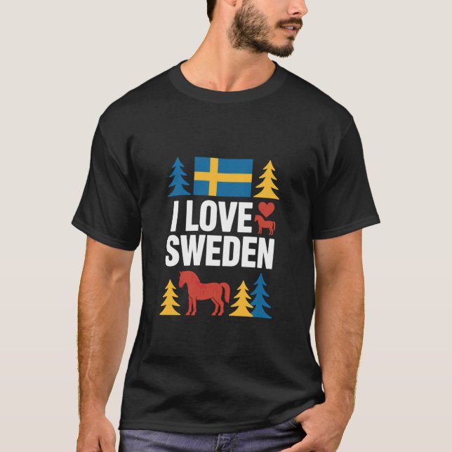 Camiseta Eu Amo Cavalos Árvores Bandeira Coração Suécia (Frente)