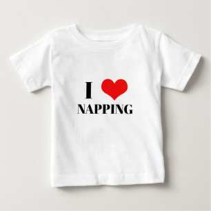 Camiseta Eu Amo Cochilar Coração Vermelho Dia dos Namorados