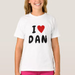 Camiseta Eu amo D A N | Nome personalizado do coração DAN D<br><div class="desc">Esta camisa pode ser personalizada em qualquer lugar ou item,  ou seja,  C U P ou Pessoa ie. M O M ou bonito muito do que você ama e parece legal.</div>