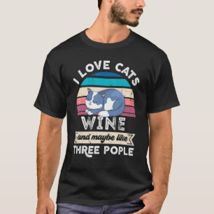 Camiseta Eu Amo Gatos Vinho E Gosto De Três Pessoas