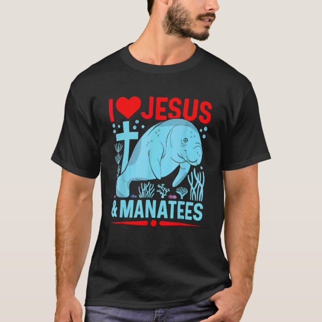Camiseta Eu Amo Jesus E Peixes-Boi  Fé Cristã (Frente)