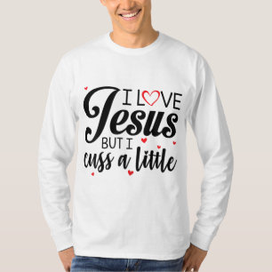 Camiseta Eu Amo Jesus Mas Eu Cusco Uma Pequena Mulher Engra