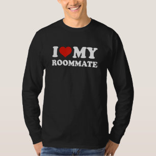 Camiseta Eu Amo Meu Colega De Quarto Eu Corto Meu Colega De