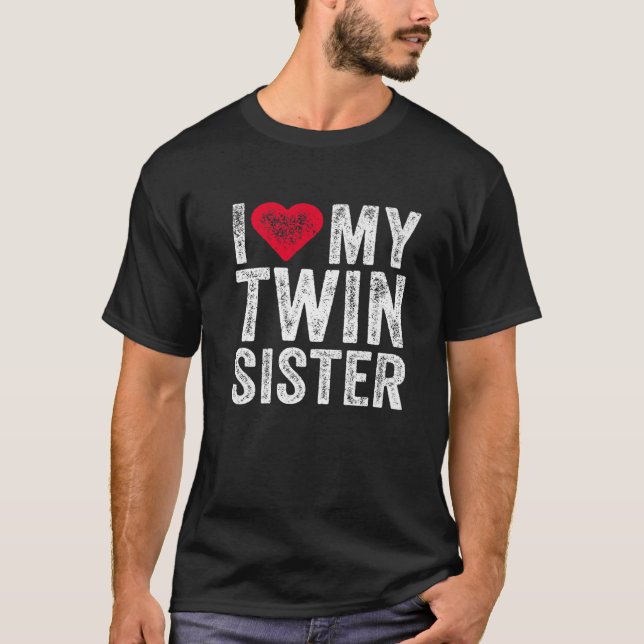 Camiseta Eu Amo Minha Irmã Gêmea Vermelha Coração Engraçada (Frente)