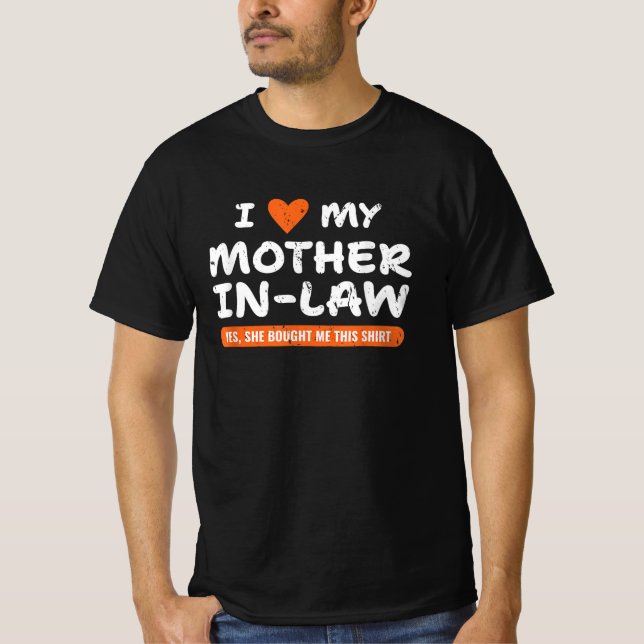 Camiseta Eu amo minha sogra... Sim, ela me comprou isso (Frente)