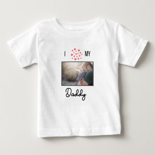 CAMISETA EU AMO MINHAS ROUPAS DE BEBÊ PAI FOTO PERSONALIZAD (Frente)