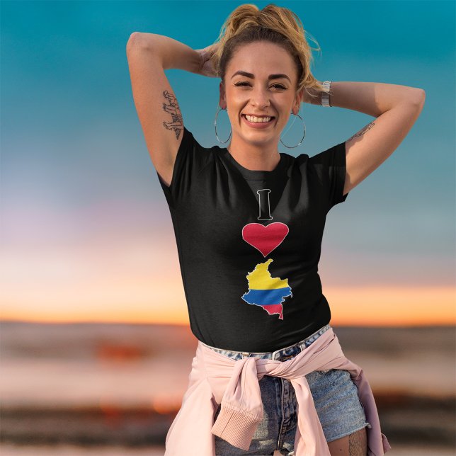 Camiseta Eu amo o mapa de sinalizador colombiano do coração (Criador carregado)