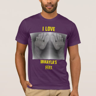 CAMISETA EU AMO OS PÉS DE MIKAYLA