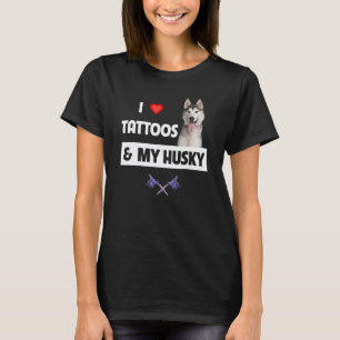 Camiseta Eu Amo Tatuagens e Minha Mãe Husky Pai Siberiano o