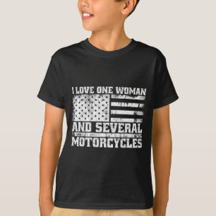 Camiseta Eu Amo Uma Mulher e Várias Motocicletas Engraçado