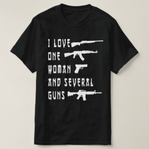 Camiseta Eu Amo Uma Mulher Várias Armas, Proprietária De Ar