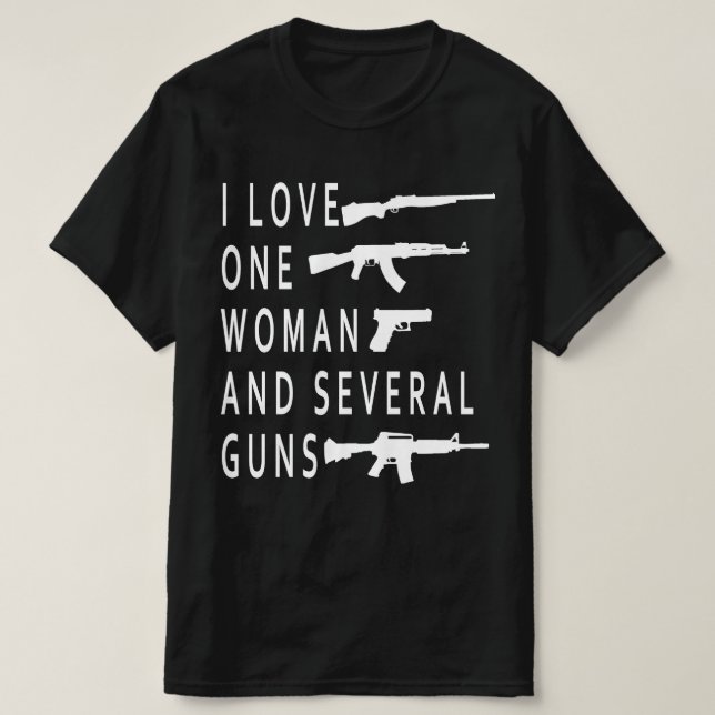 Camiseta Eu Amo Uma Mulher Várias Armas, Proprietária De Ar (Frente do Design)