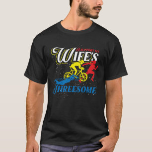 Camiseta Eu Apoio o Triatlo de Três Pessoas da Minha Esposa