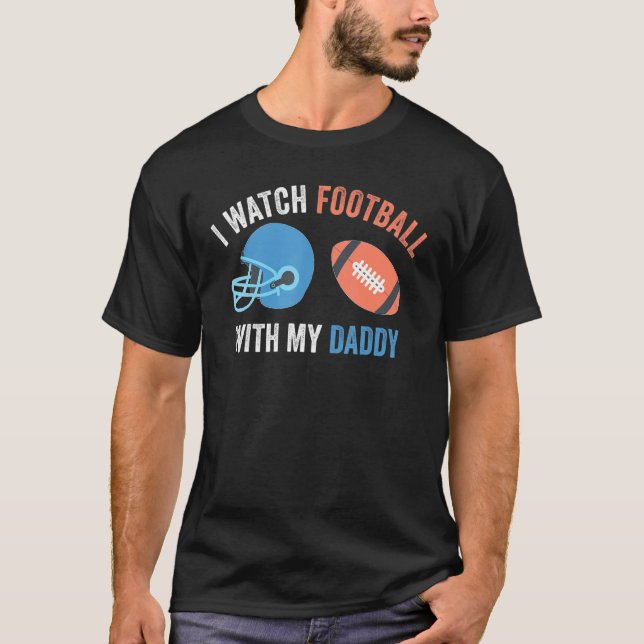 Camiseta Eu Assisto Futebol Com Pai Vintage (Frente)