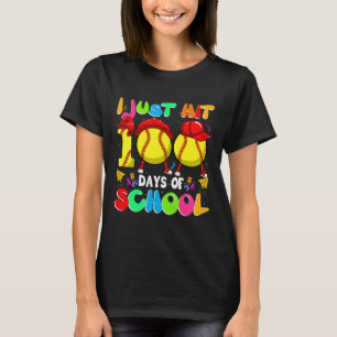 Camiseta Eu Bati 100 Dias De Crianças De Softball Na Escola