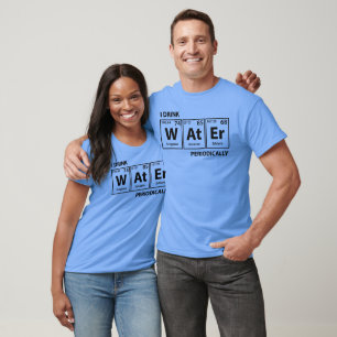Camiseta Eu Bebo Água Periodicamente - Frase Periódica