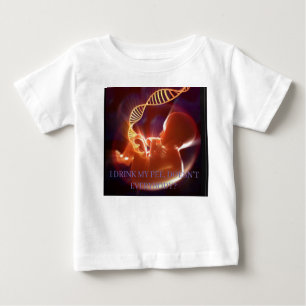 Camiseta Eu bebo meu xixi, não é?