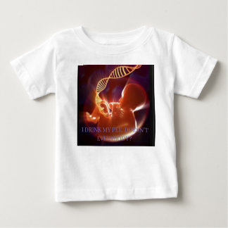 Camiseta Eu bebo meu xixi, não é?