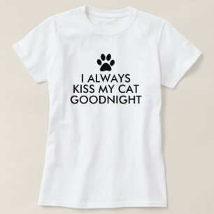 Camiseta Eu beijo sempre meu impressão preto da pata do
