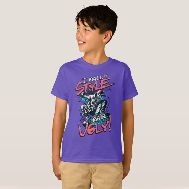 Camiseta Eu Caio Com Estilo Você Apenas Cai Feio Skate (Frente Completa)