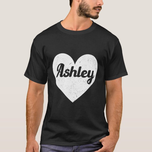 Camiseta Eu Chamo Ashley Primeiro E Ele Eu Amo Ashley (Frente)