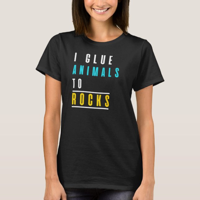 Camiseta Eu Colo Animais Para Rochas Memórias Sarcasmenses  (Frente)