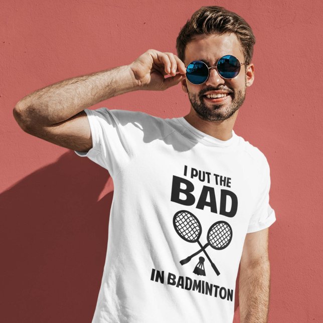 Camiseta Eu Coloquei O Mau Em Badminton (Criador carregado)