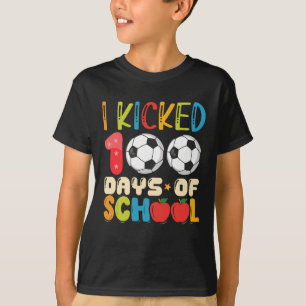 Camiseta Eu Completei 100 Dias de Escola Amante de Futebol