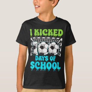 Camiseta Eu Completei 100 Dias De Escola Futebol Engraçado