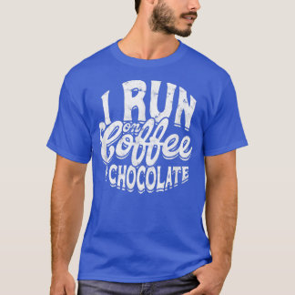 Camiseta Eu corro em café e chocolate - Cho de Natal de inv
