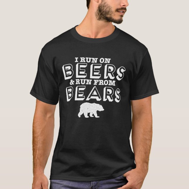 Camiseta Eu Corro Em Cervejas E Corro De Ursos (Frente)