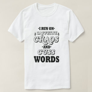CAMISETA EU CORRO NO CAFÉ CAOS E CUSTO PALAVRAS