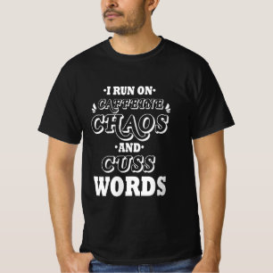 CAMISETA EU CORRO NO CAFÉ CAOS E CUSTO PALAVRAS