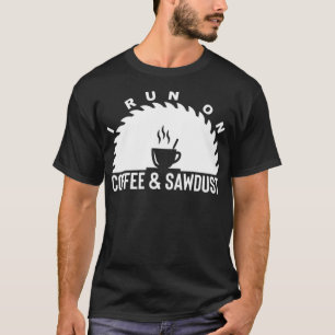 Camiseta Eu corro no café e vi o espaço de poeira no espaço